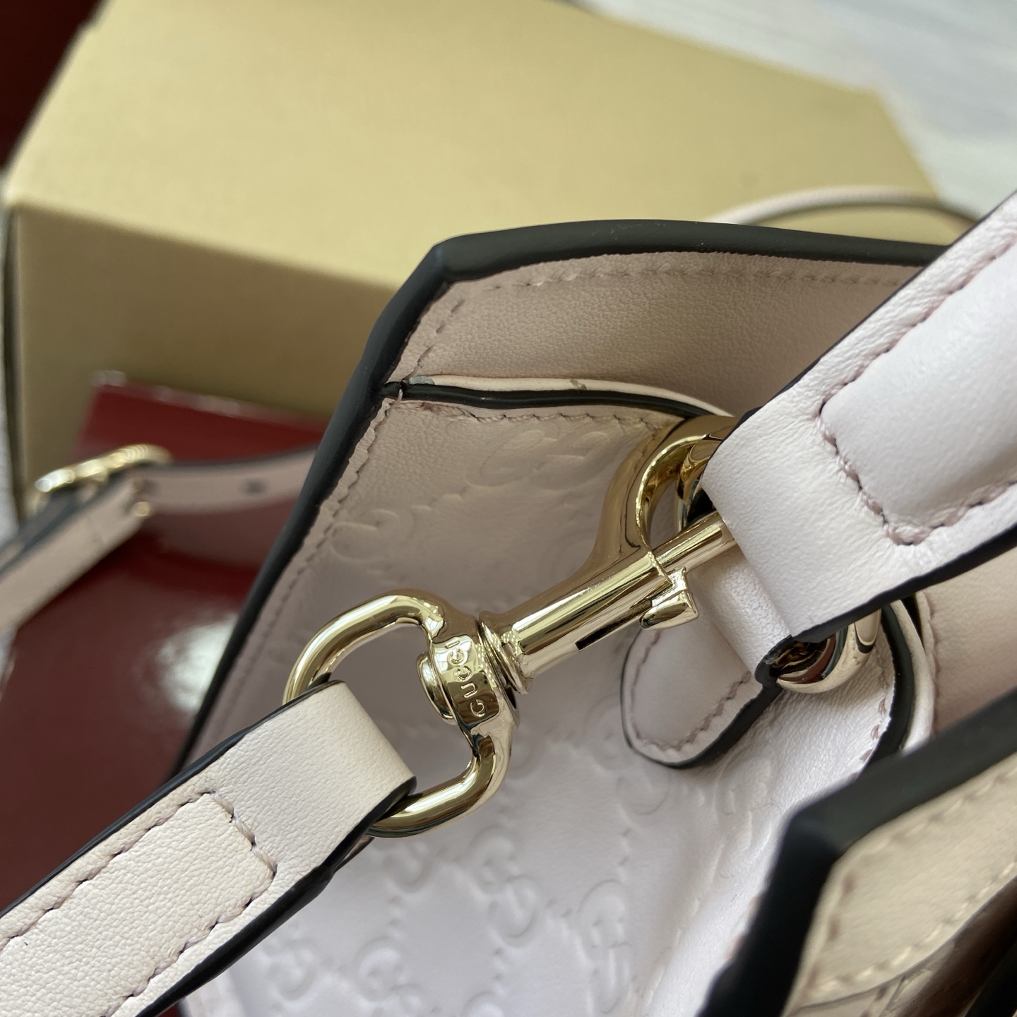 Gucci Padlock Small Leather Top Handle Bag - Light Pink, Embossed 8 i1756271434804 7690 0 5