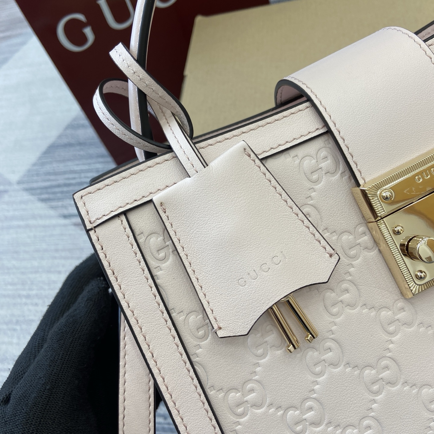 Gucci Padlock Small Leather Top Handle Bag - Light Pink, Embossed 11 i1756271436559 4511 0 7