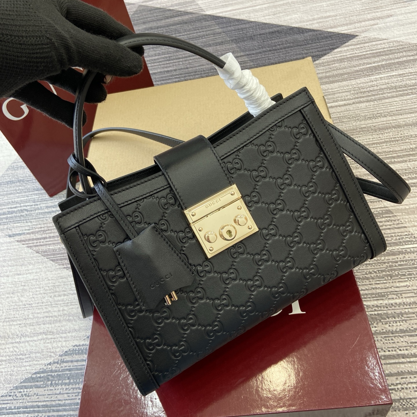 Gucci Padlock Embossed Leather Top Handle Bag, 25.5 cm, Black 2 i1756271561387 9129 0 4