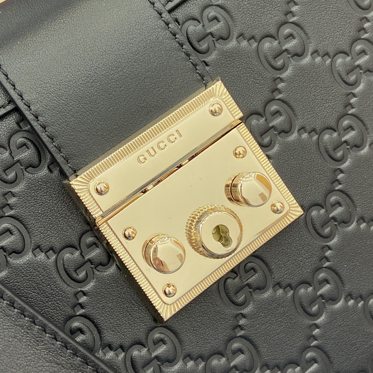 Gucci Padlock Embossed Leather Top Handle Bag, 25.5 cm, Black 7 i1756271561425 1514 0 5