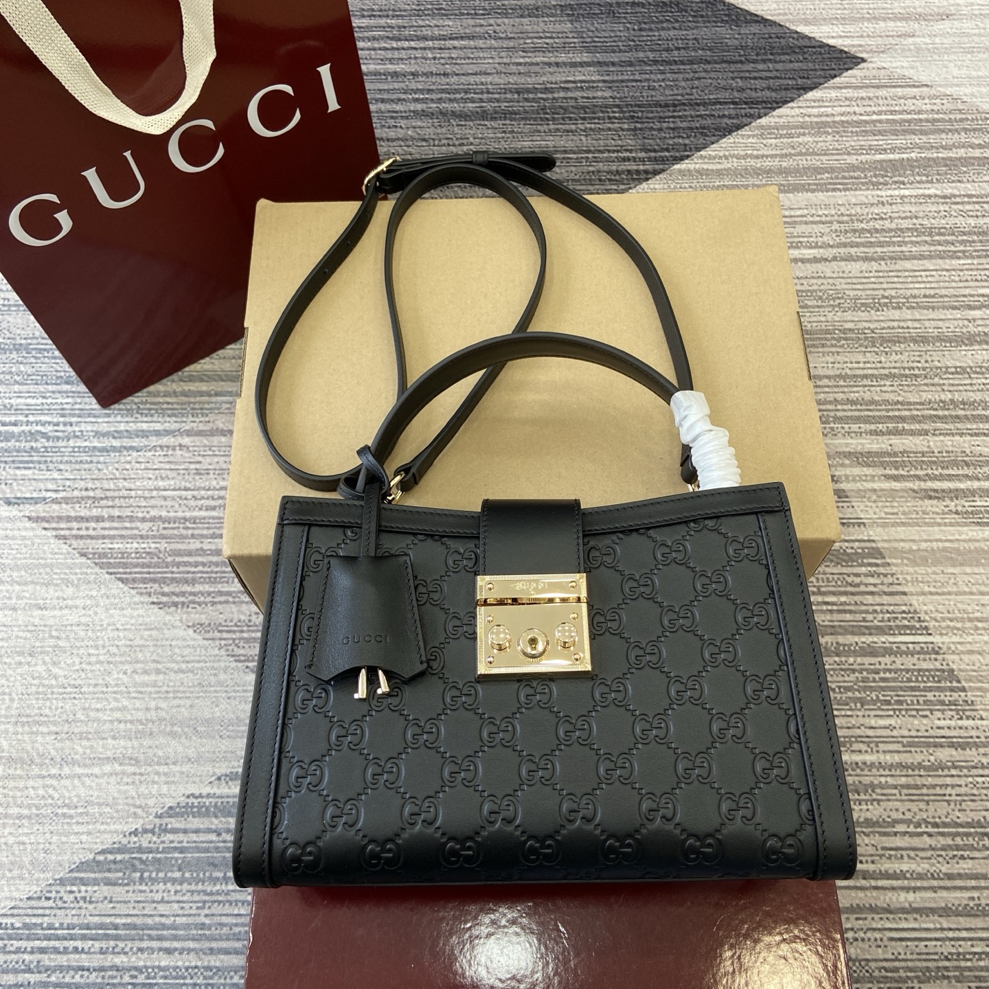 Gucci Padlock Embossed Leather Top Handle Bag, 25.5 cm, Black 3 i1756271561553 6518 0 0