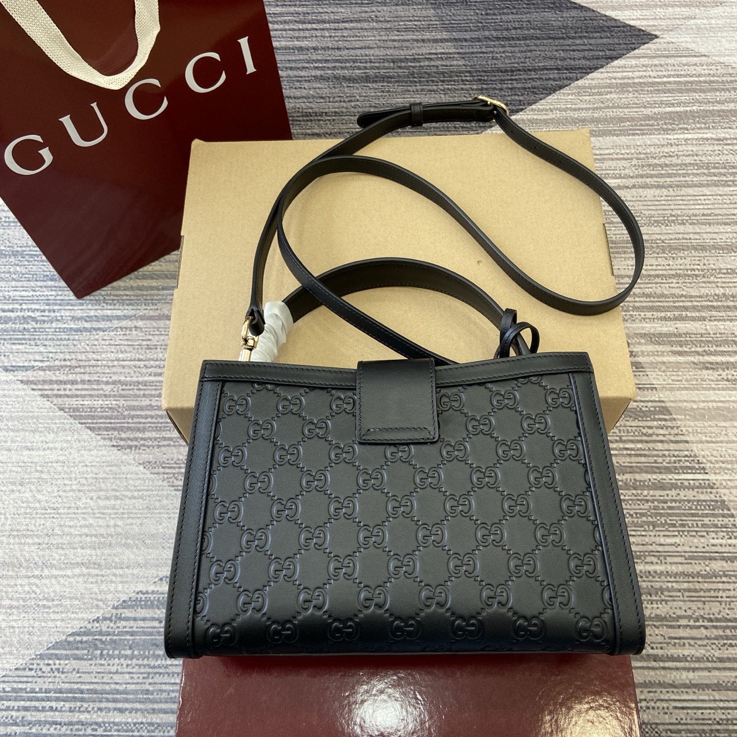 Gucci Padlock Embossed Leather Top Handle Bag, 25.5 cm, Black 4 i1756271563743 349 0 1