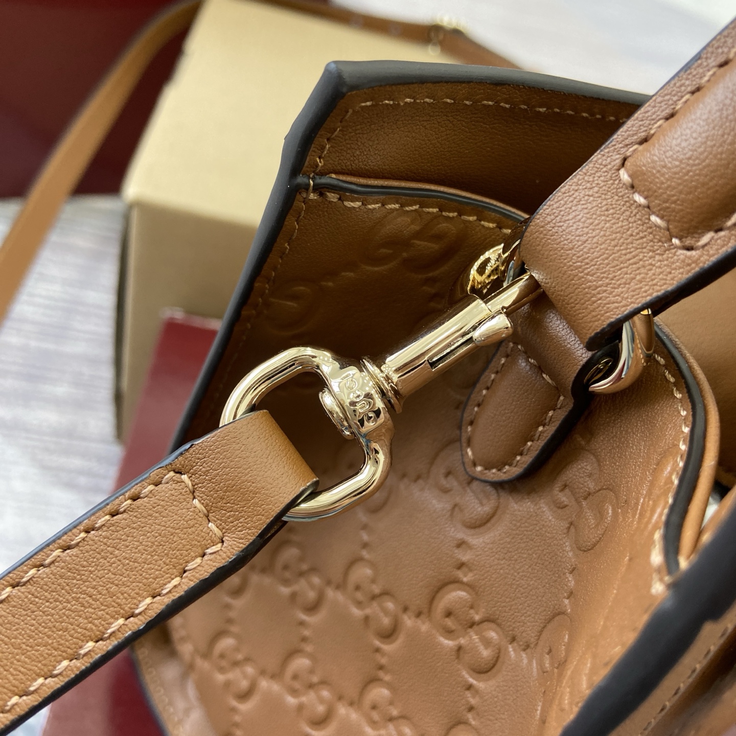Gucci Padlock Embossed Leather Top Handle Bag - Brown, 25.5 cm 13 i1756271595348 8906 0 11