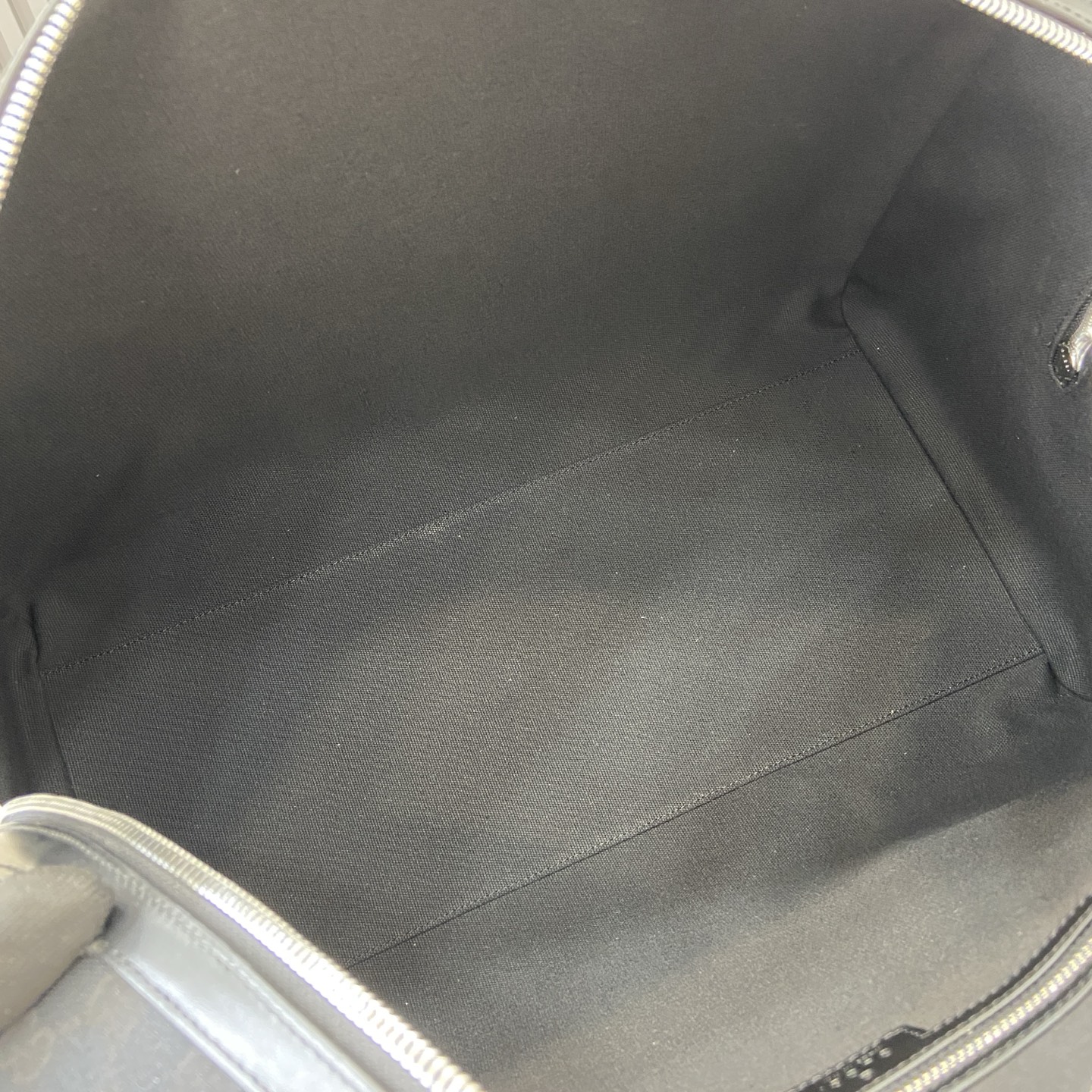 Gucci Black GG Canvas Duffle Bag with Web Stripe Detail - 45x29x25cm 9 i1756375894419 99 0 9