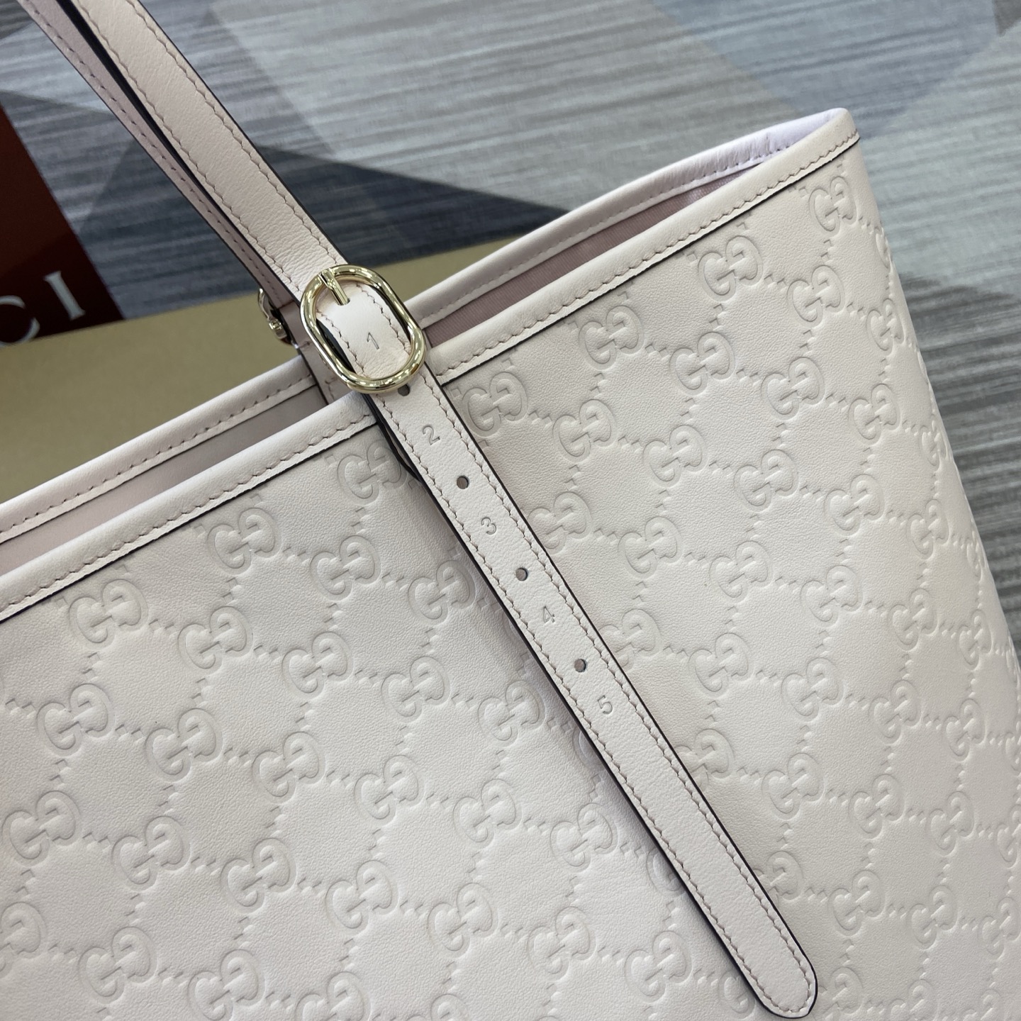 Gucci Emblem Embossed Leather Tote Bag, 37cm, Light Pink, Gold-tone hardware 7 i1756529643628 1728 0 5