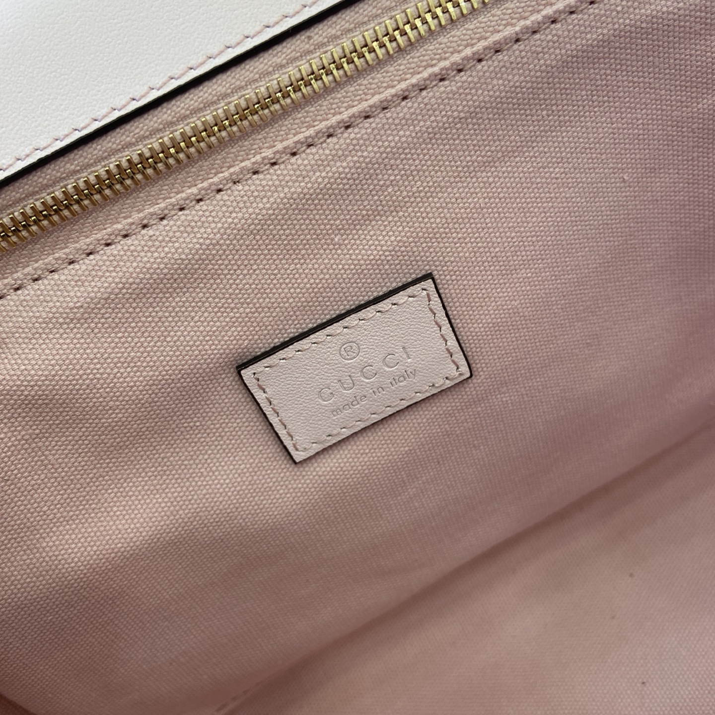 Gucci Padlock Embossed Leather Top Handle Bag - Light Pink, 26cm 10 i1756529800422 3973 0 11