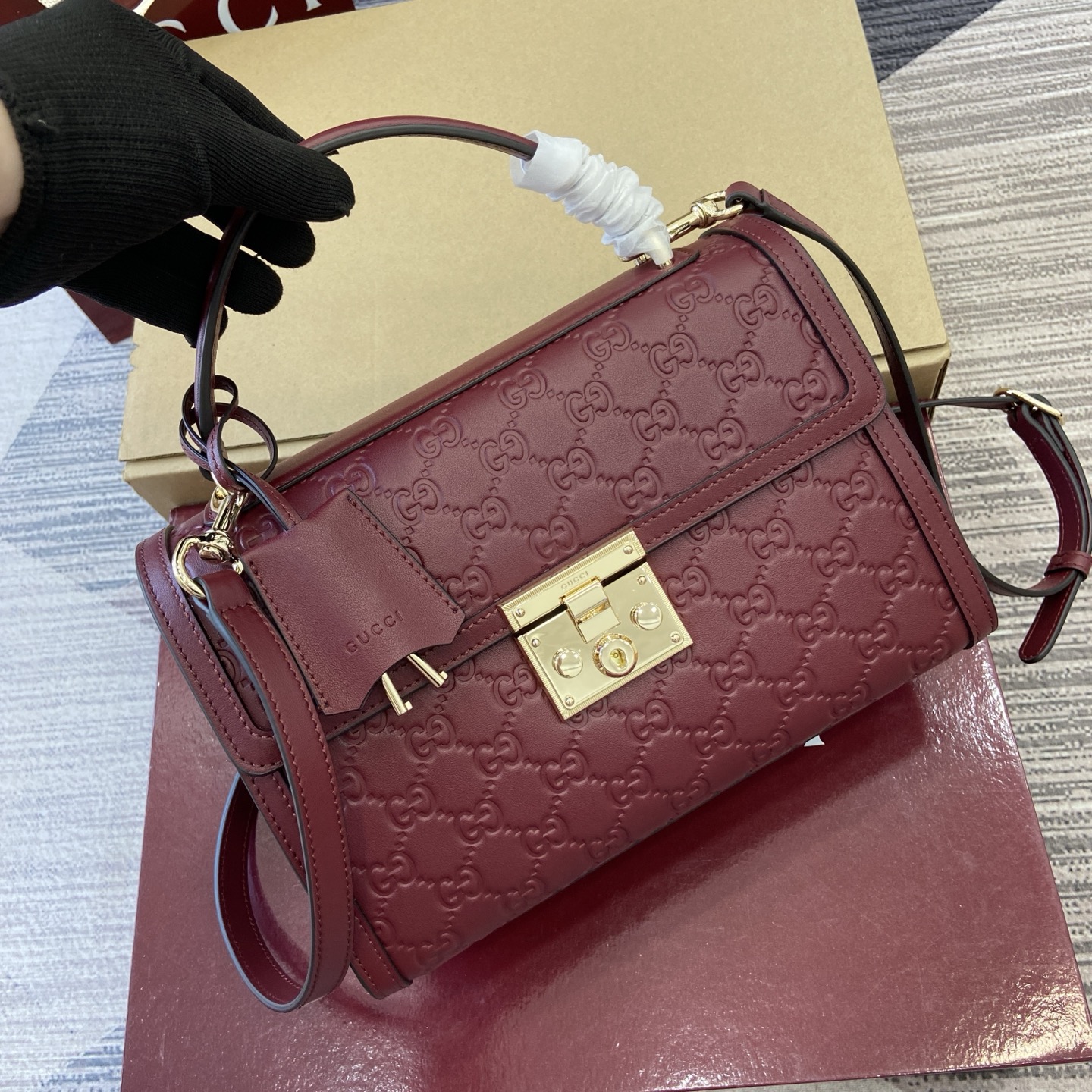 Gucci Padlock Embossed Leather Top Handle Bag - Ancora Red, 26 cm 1 i1756529835071 3043 0 4