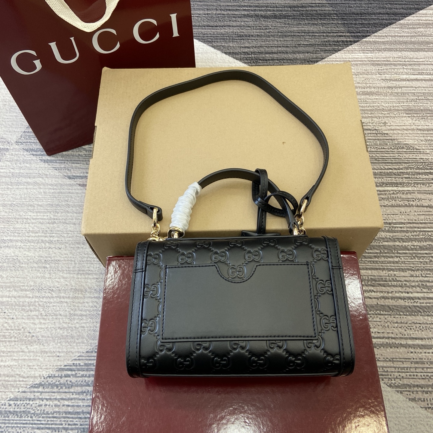 Gucci Padlock Embossed Leather Shoulder Bag with Gold-Tone Hardware, Black 2 i1756625911488 4328 0 1
