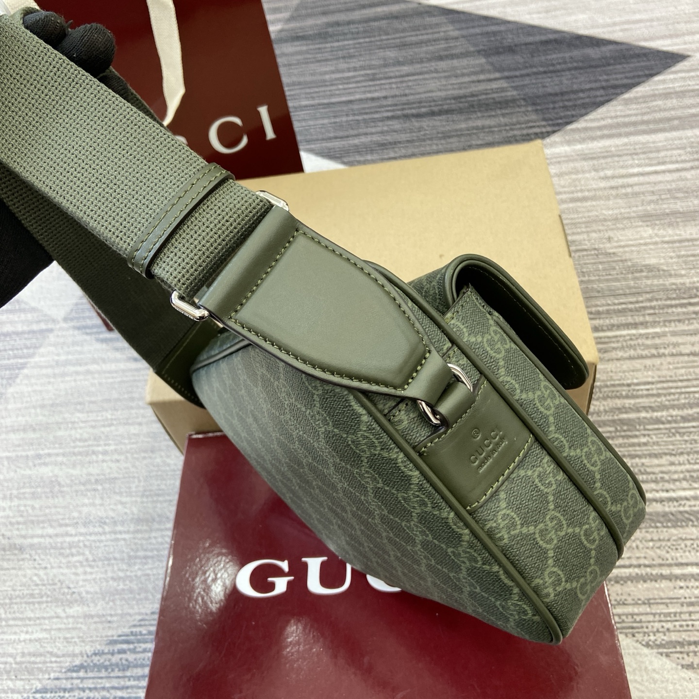 Gucci Small Messenger Bag Green GG Coated Canvas Adjustable Strap 4 i1756625932300 9655 0 2