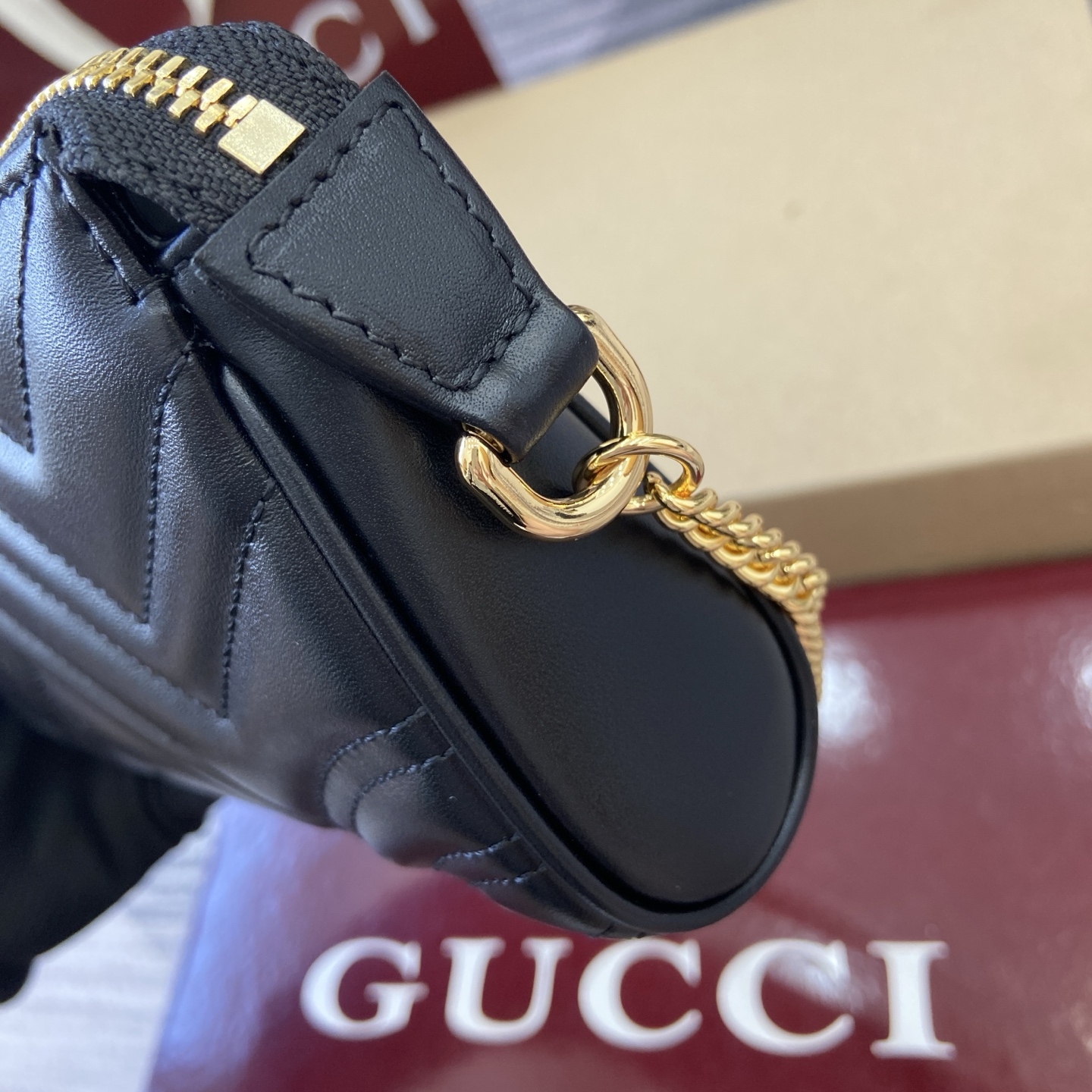 Gucci Marmont Small Shoulder Bag - Signature Style & Timeless Elegance 7 i1756786209412 7228 0 8