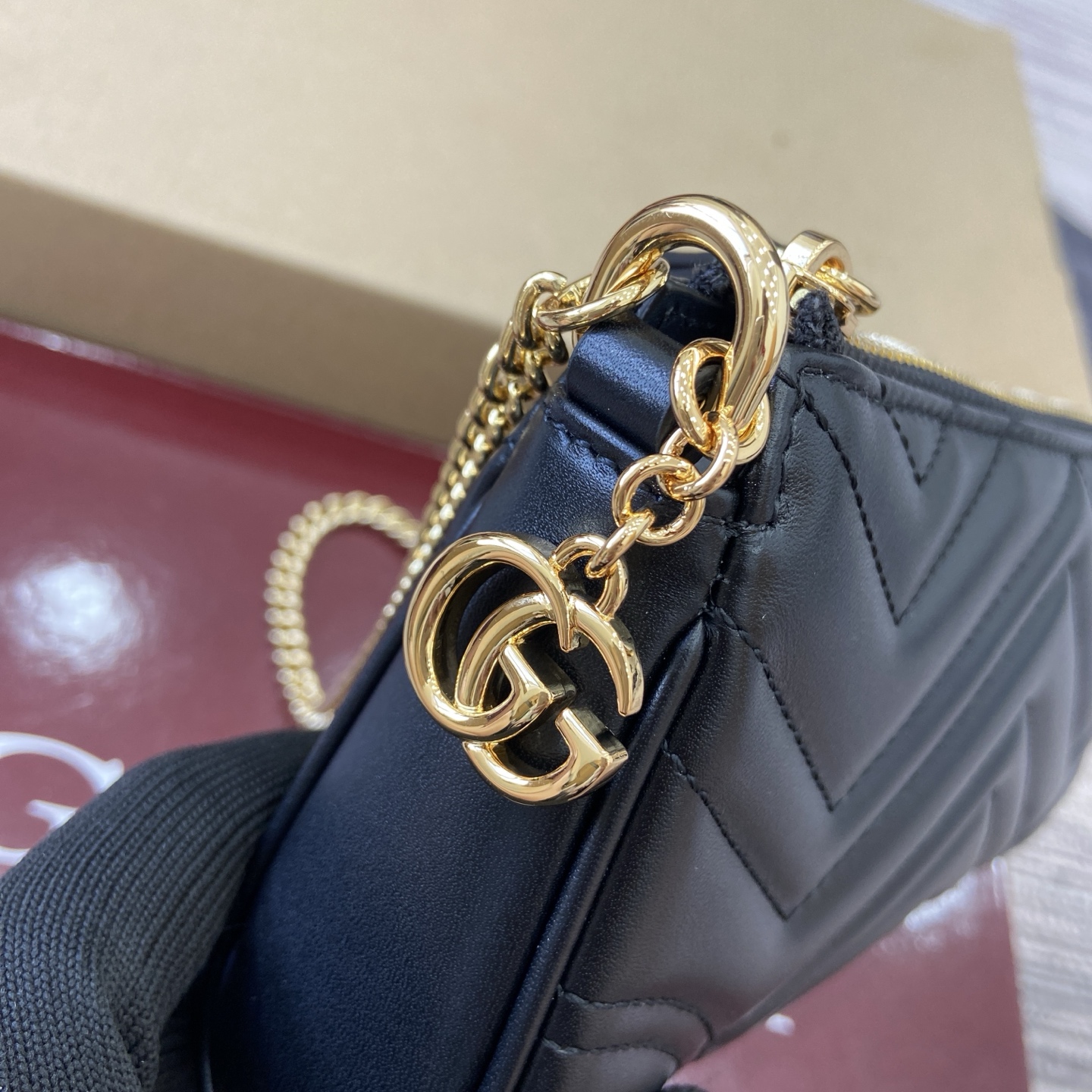 Gucci Marmont Small Shoulder Bag - Signature Style & Timeless Elegance 6 i1756786209450 7373 0 6
