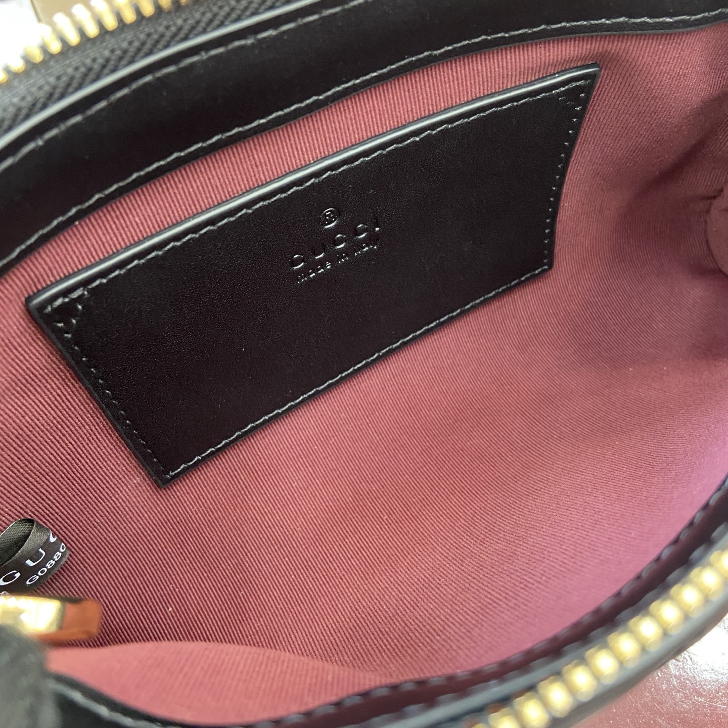 Gucci Marmont Small Shoulder Bag - Signature Style & Timeless Elegance 9 i1756786210862 599 0 10