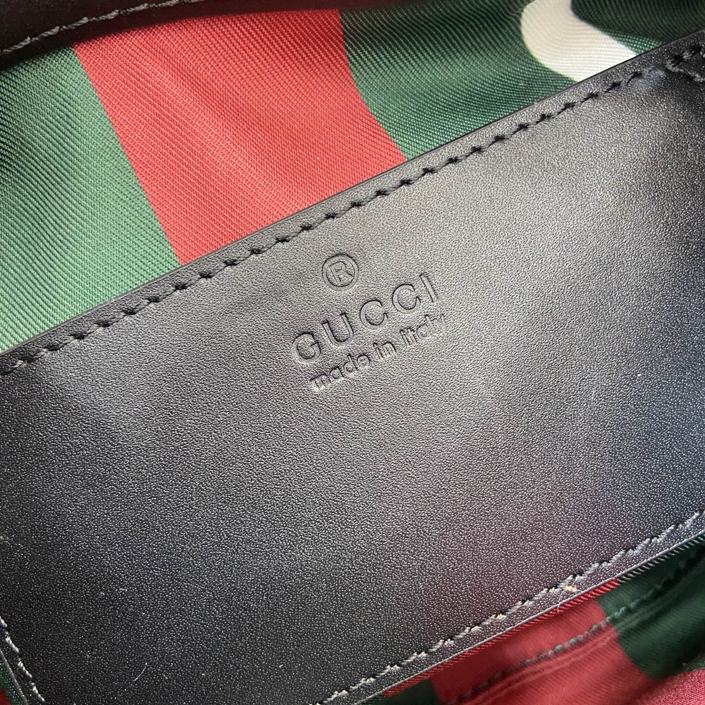 Gucci Emblem Beige and Brown Coated Fabric Shoulder Bag with Chain Strap 11 i1756786238135 9403 0 10