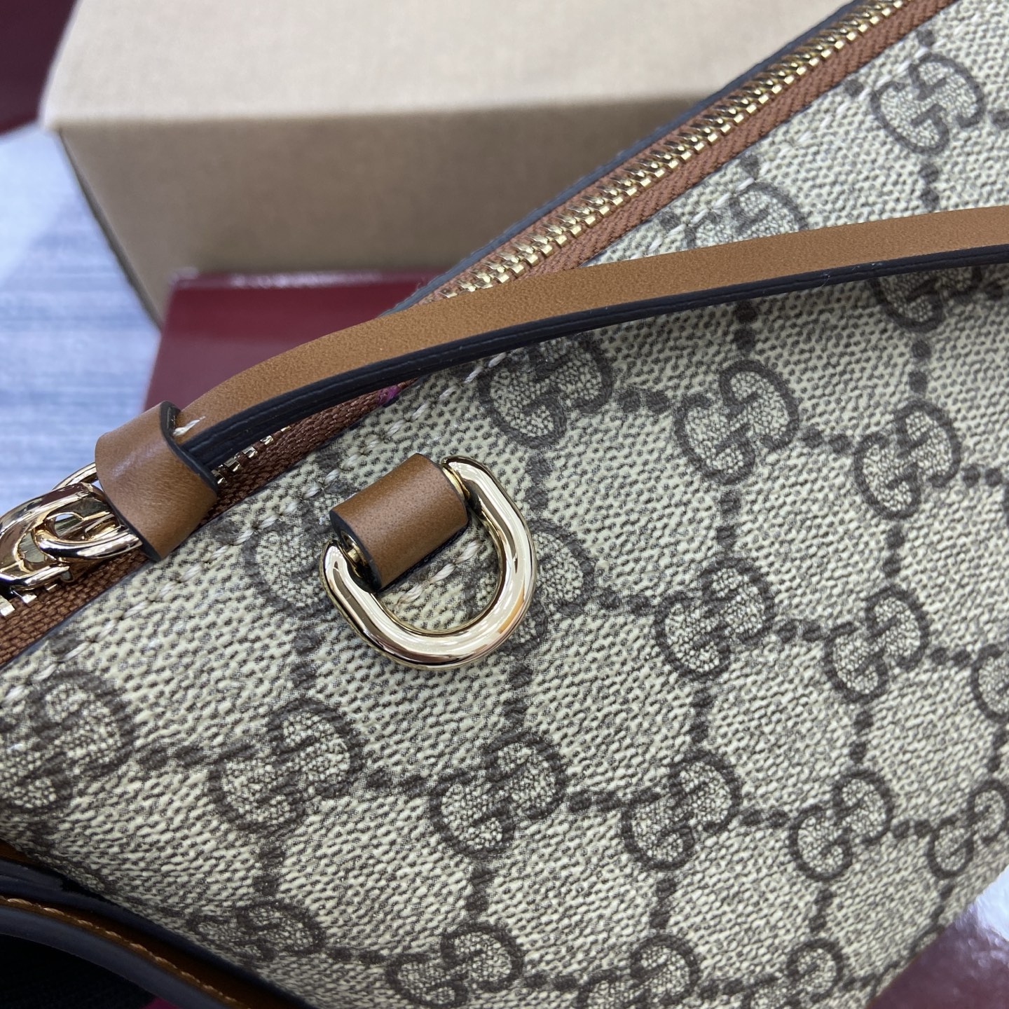 Gucci Emblem Small Shoulder Bag Beige and Dark Brown GG Supreme Canvas 7 i1756786260429 2558 0 5