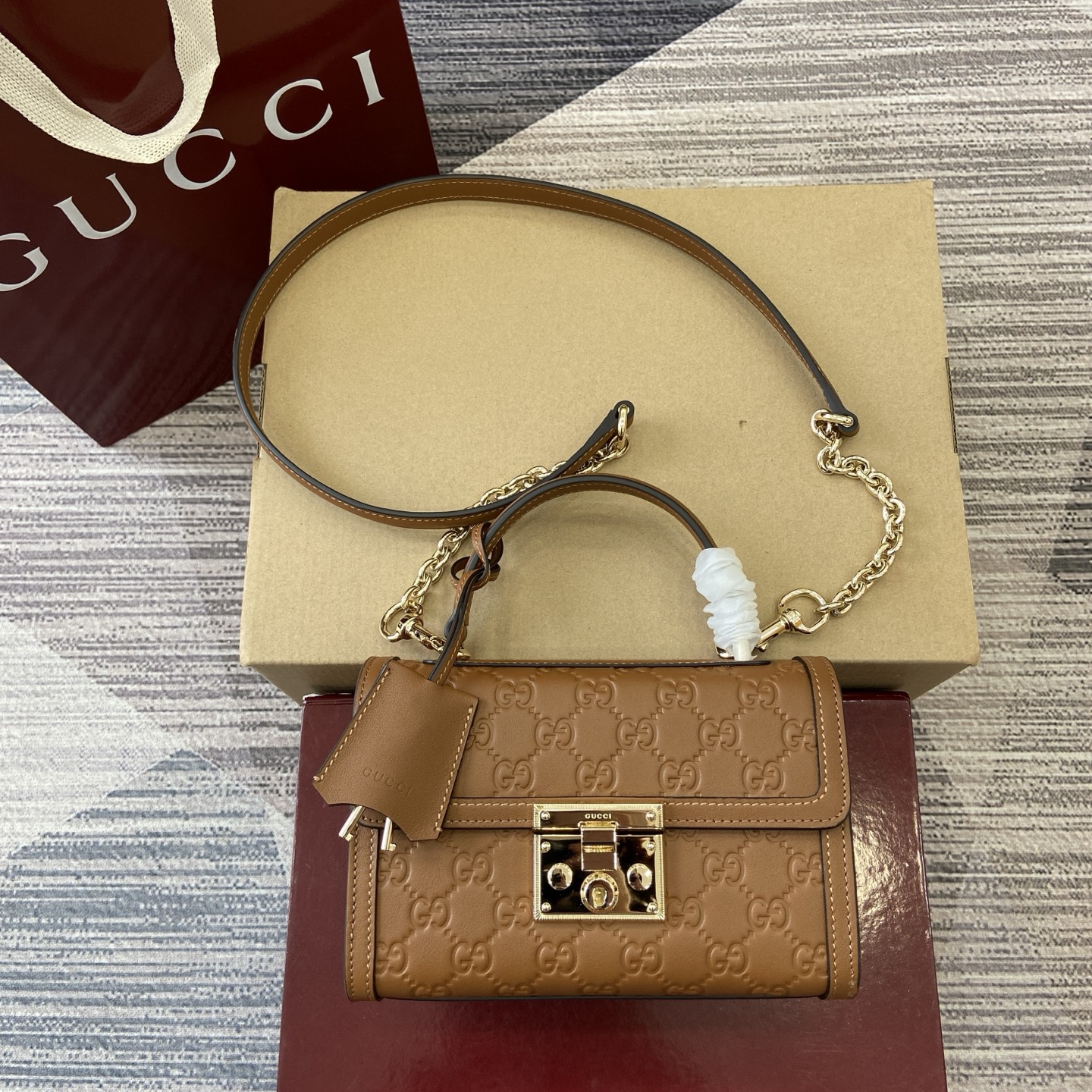 Gucci Padlock GG Embossed Leather Top Handle Bag Brown - Stylish & Versatile 3 i1757141273511 9189 0 0