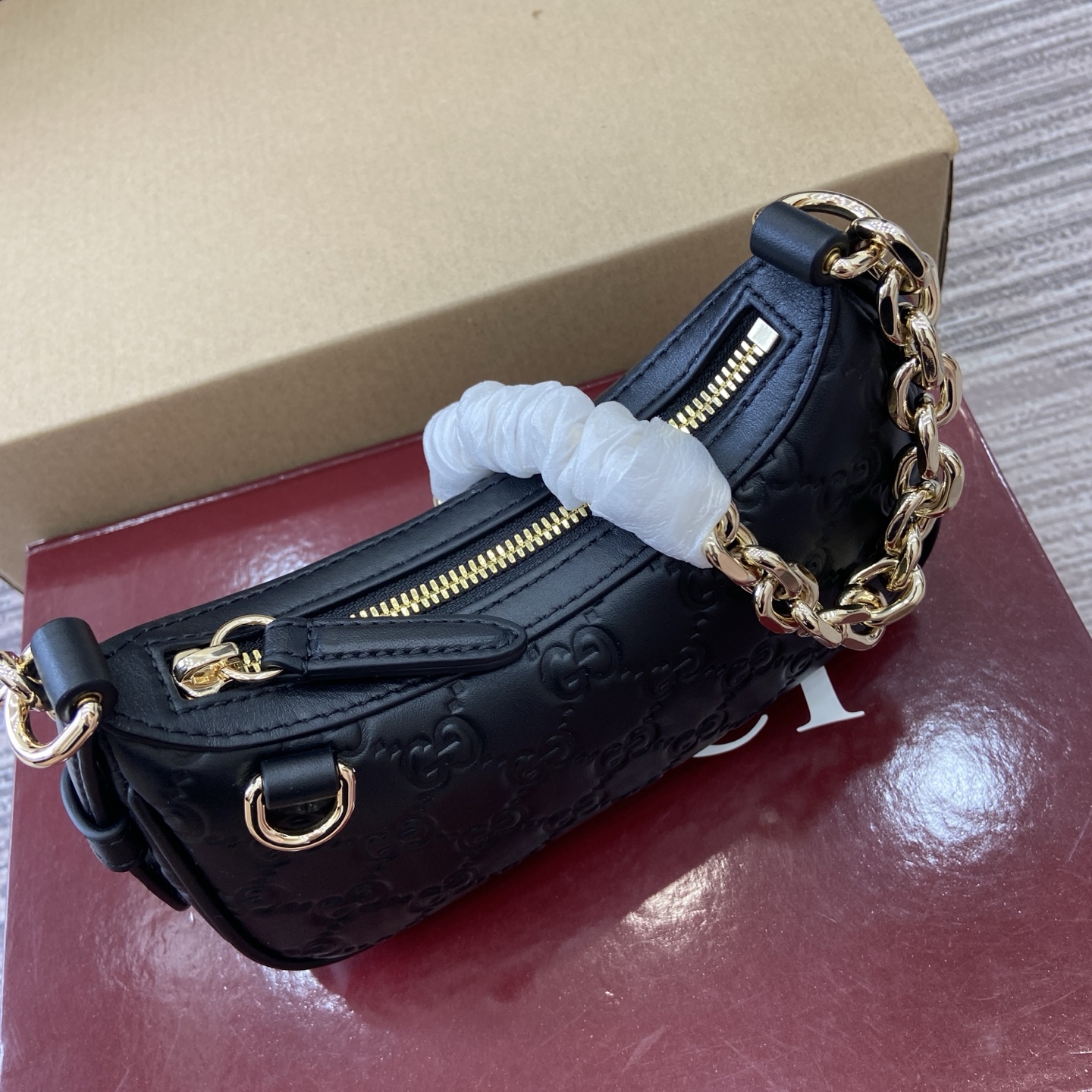 Gucci Emblem Black Embossed Leather Small Shoulder Bag with Chain Strap 12 i1757309067257 35 0 5