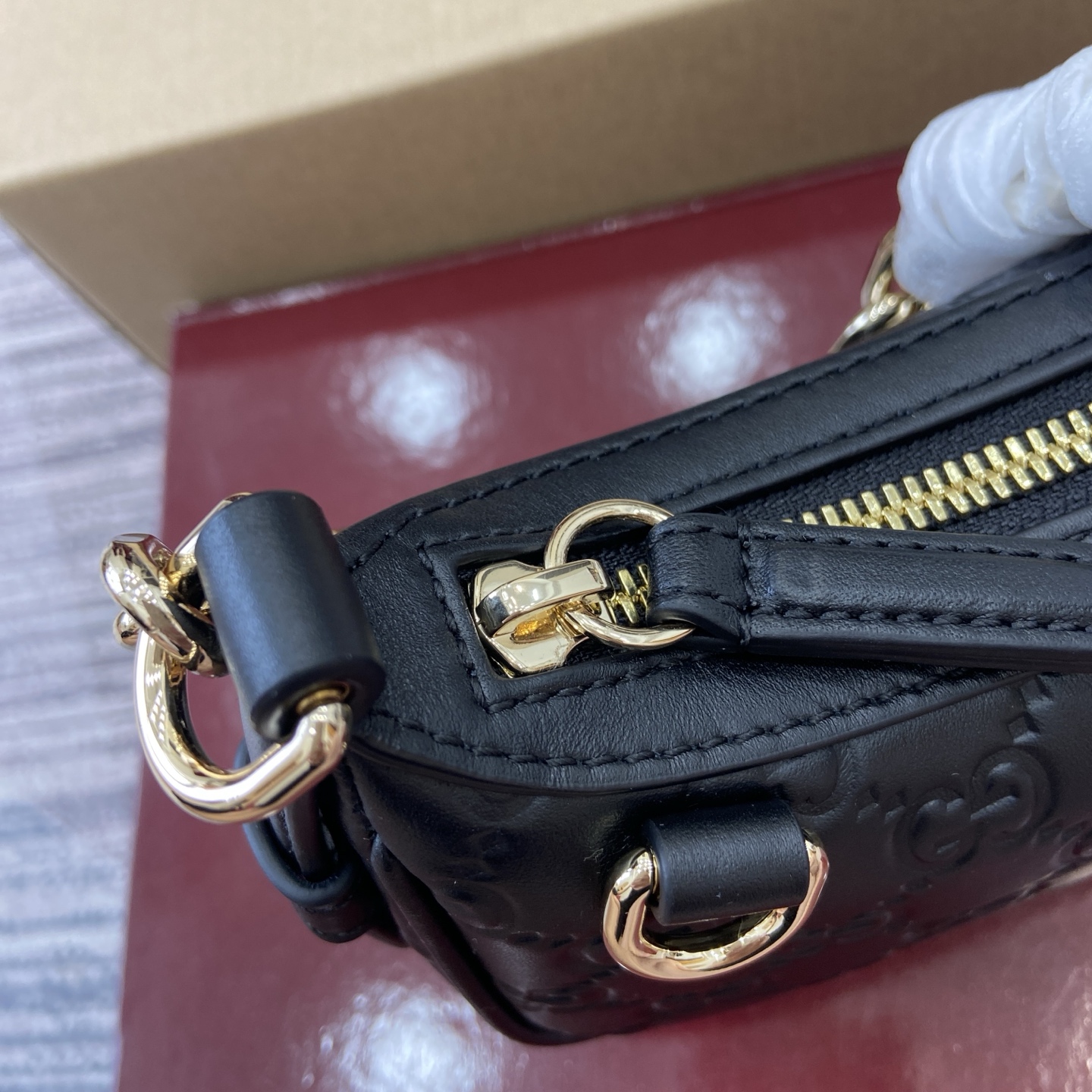 Gucci Emblem Black Embossed Leather Small Shoulder Bag with Chain Strap 11 i1757309067340 8667 0 6