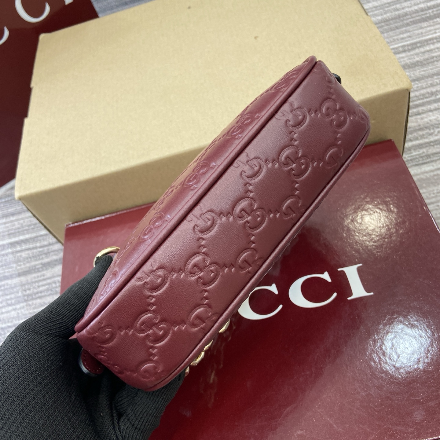 Gucci Emblem Small Shoulder Bag in Ankara Red Embossed Leather with Chain Strap 9 i1757309073314 3703 0 8