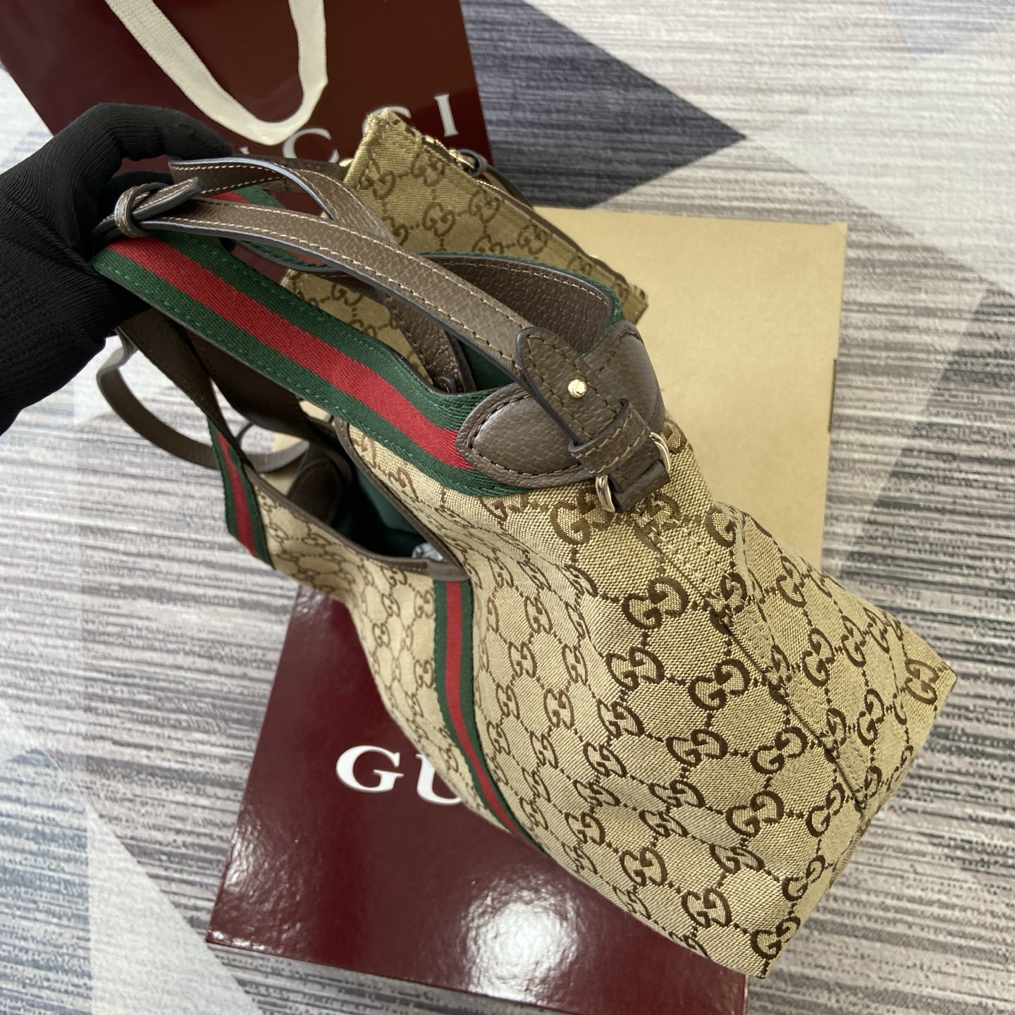 Gucci Giglio Small Canvas Tote Bag with Web Trim, Brown/Beige, 25x20x15cm 4 i1757578847221 5431 0 2