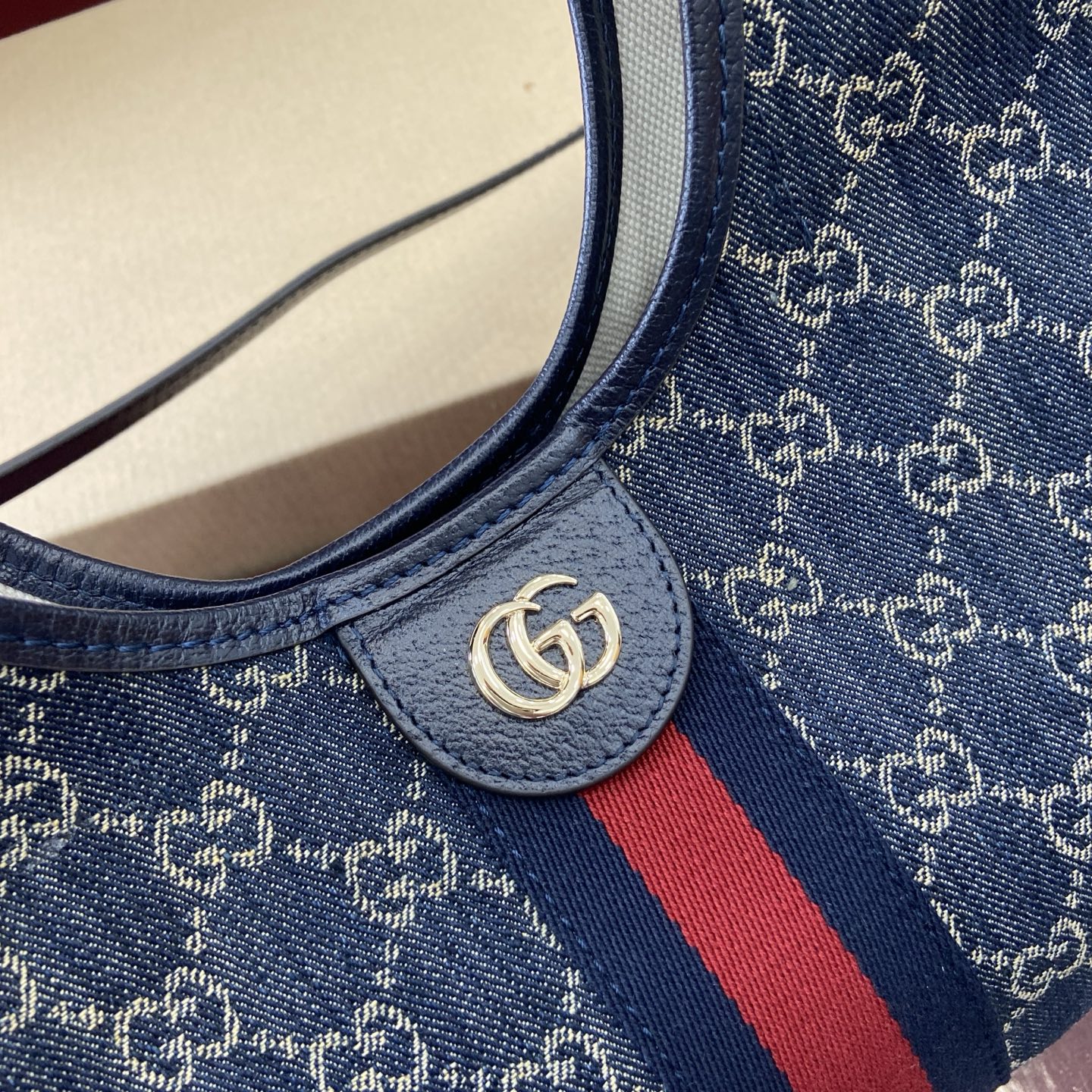 Gucci Giglio Small Tote Bag, Blue Denim Canvas with Web Stripe, 25 x 20 x 15 cm 8 i1757578856417 4055 0 6