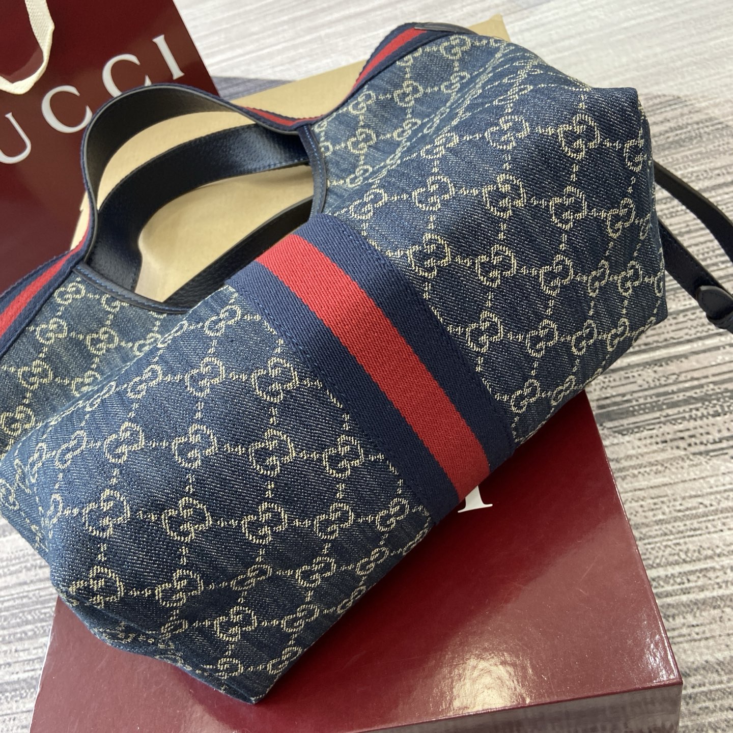 Gucci Giglio Small Tote Bag, Blue Denim Canvas with Web Stripe, 25 x 20 x 15 cm 9 i1757578870821 694 0 7