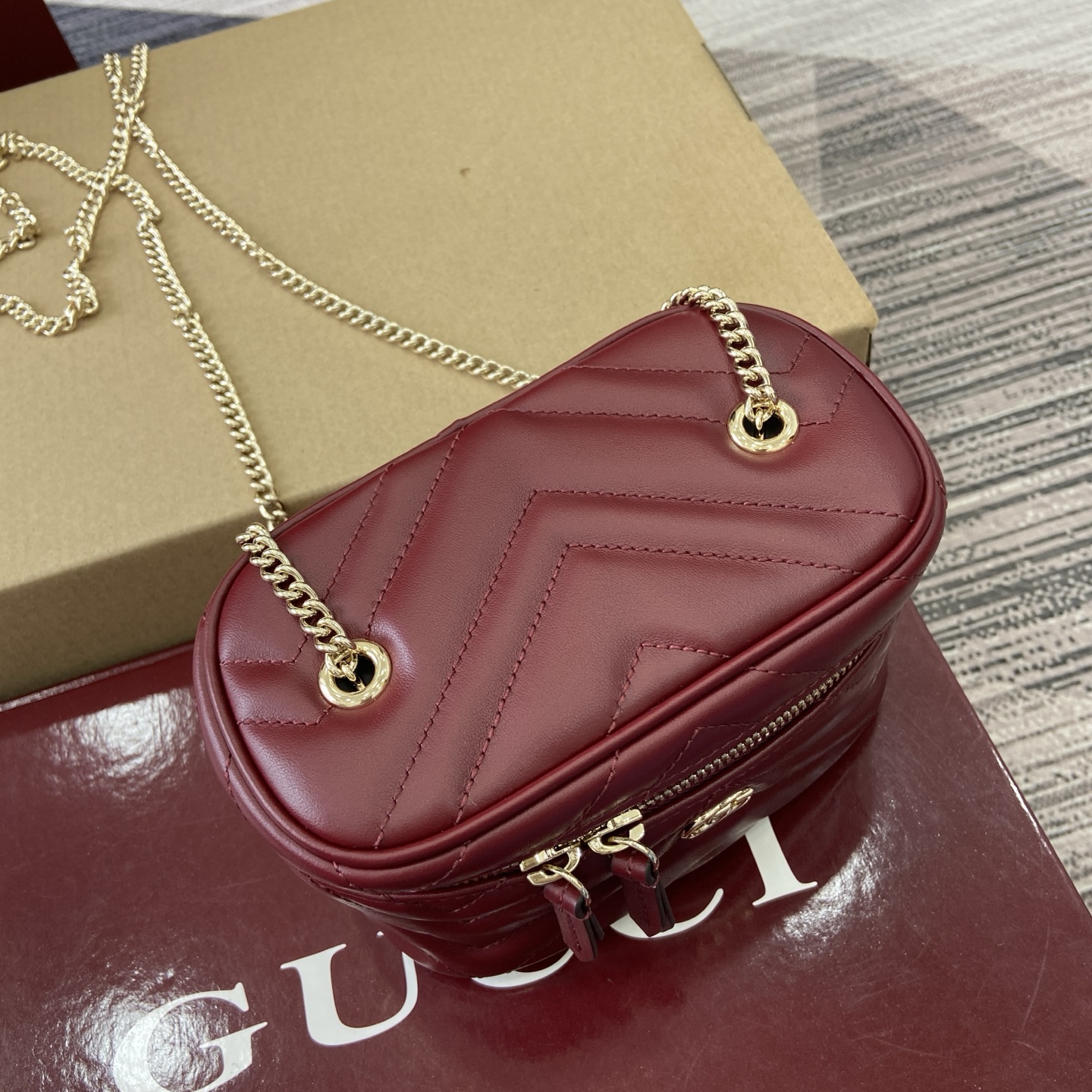 Gucci Marmont Chain Top Handle Bag Quilted Leather Red 15 cm 5 i1757578919848 6886 0 3
