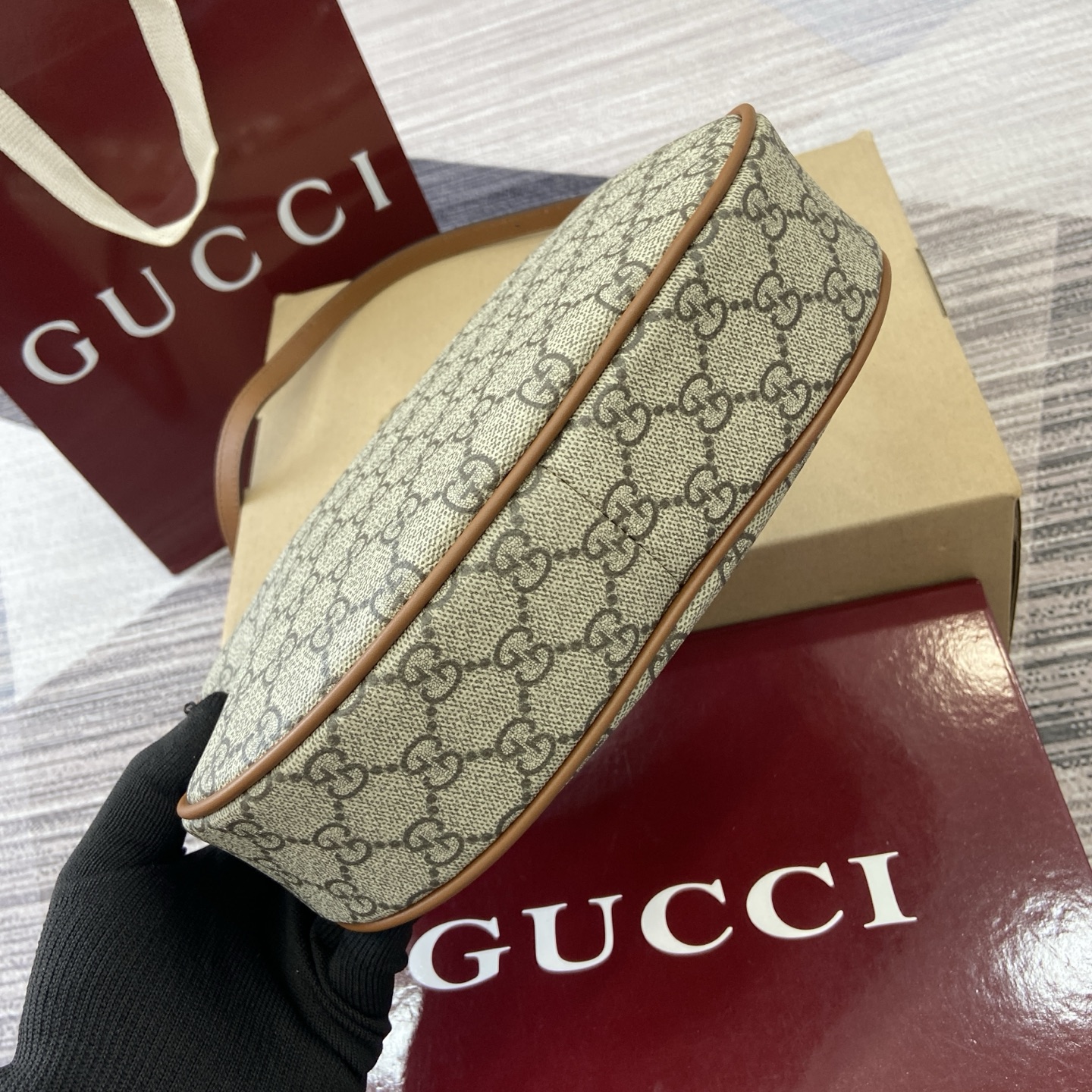 Gucci Emblem Shoulder Bag Beige and Brown GG Coated Canvas with Chain Strap 8 i1757579016808 8820 0 7