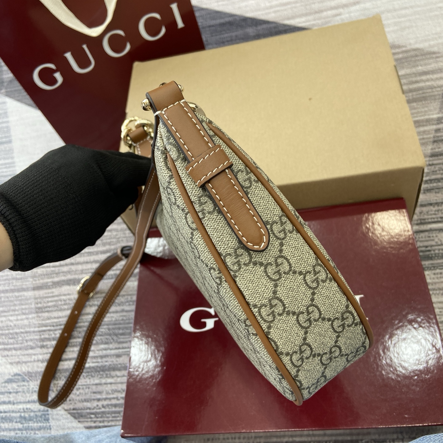 Gucci Emblem Shoulder Bag Beige and Brown GG Coated Canvas with Chain Strap 4 i1757579019505 7245 0 2