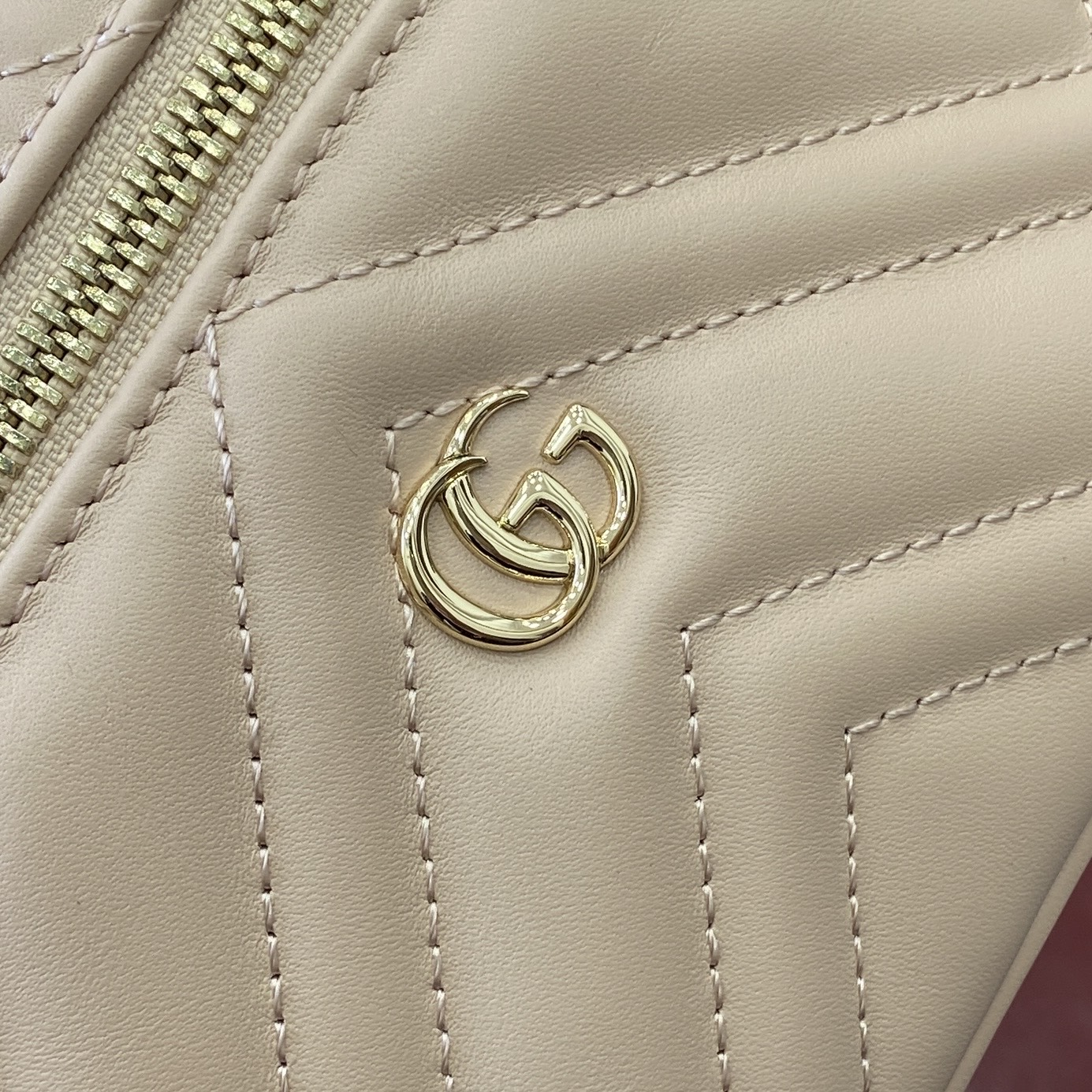 Gucci Marmont Chain Cosmetic Bag Light Pink Leather, 19 cm 7 i1757655713298 4104 0 5
