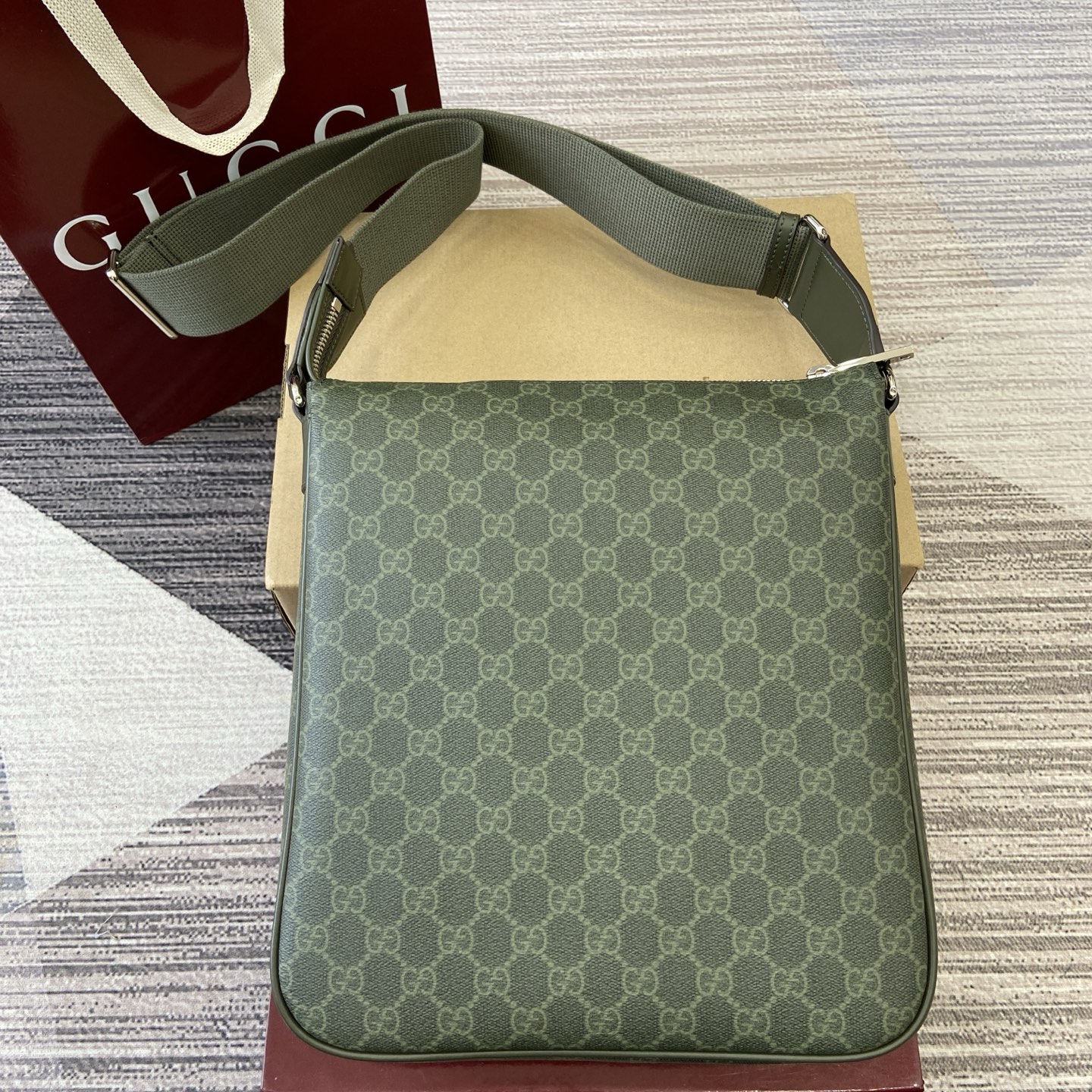 Gucci Supreme Canvas Crossbody Bag - Style & Functionality Combined 3 i1757655734317 9409 0 1