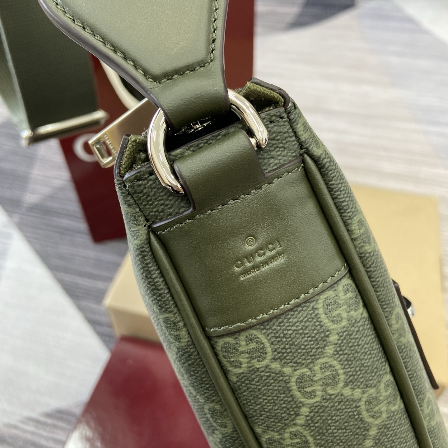 Gucci Supreme Canvas Crossbody Bag - Style & Functionality Combined 5 i1757655735715 6691 0 4