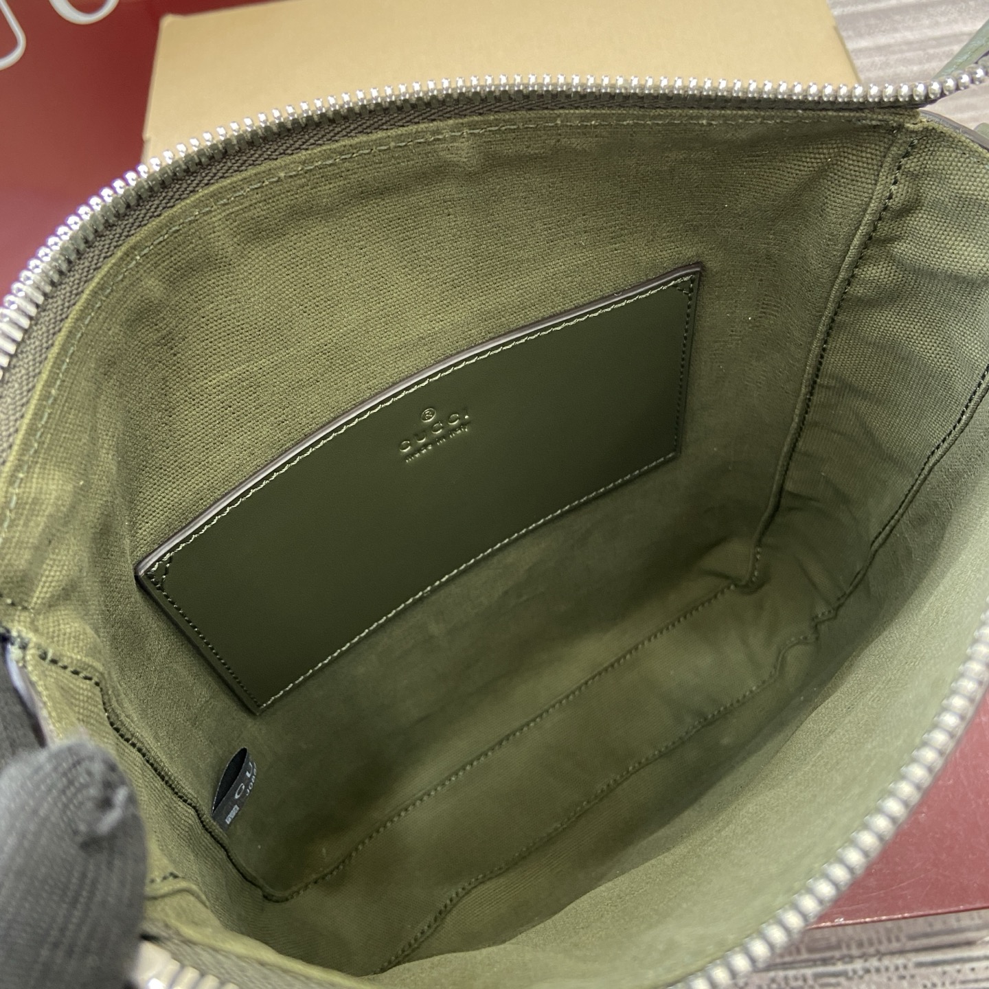 Gucci Supreme Canvas Green Crossbody Bag with Leather Trim and Web Stripe 10 i1757920127019 6026 0 9
