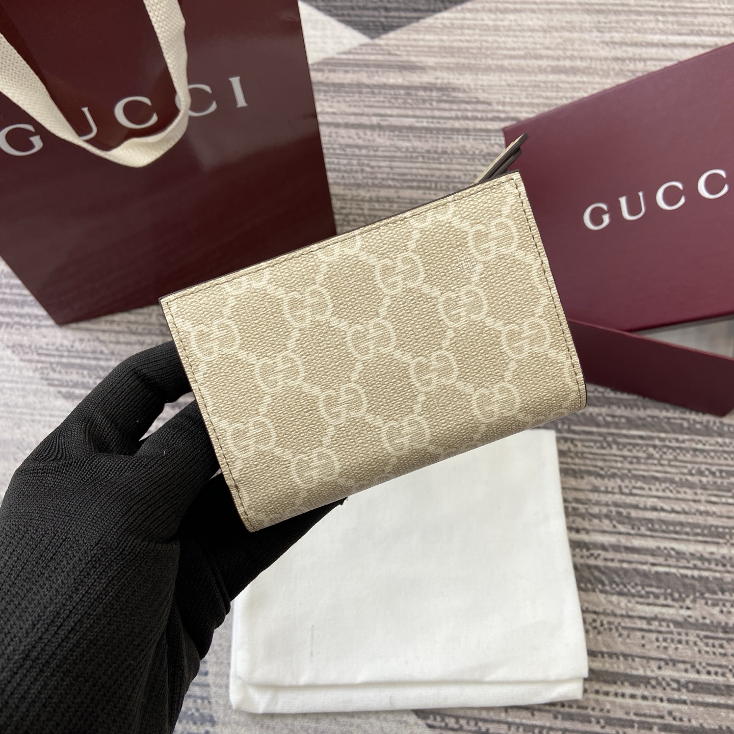 Gucci Marmont Beige and Oatmeal Supreme Canvas Card Case Wallet 3 i1757920140641 7488 0 1