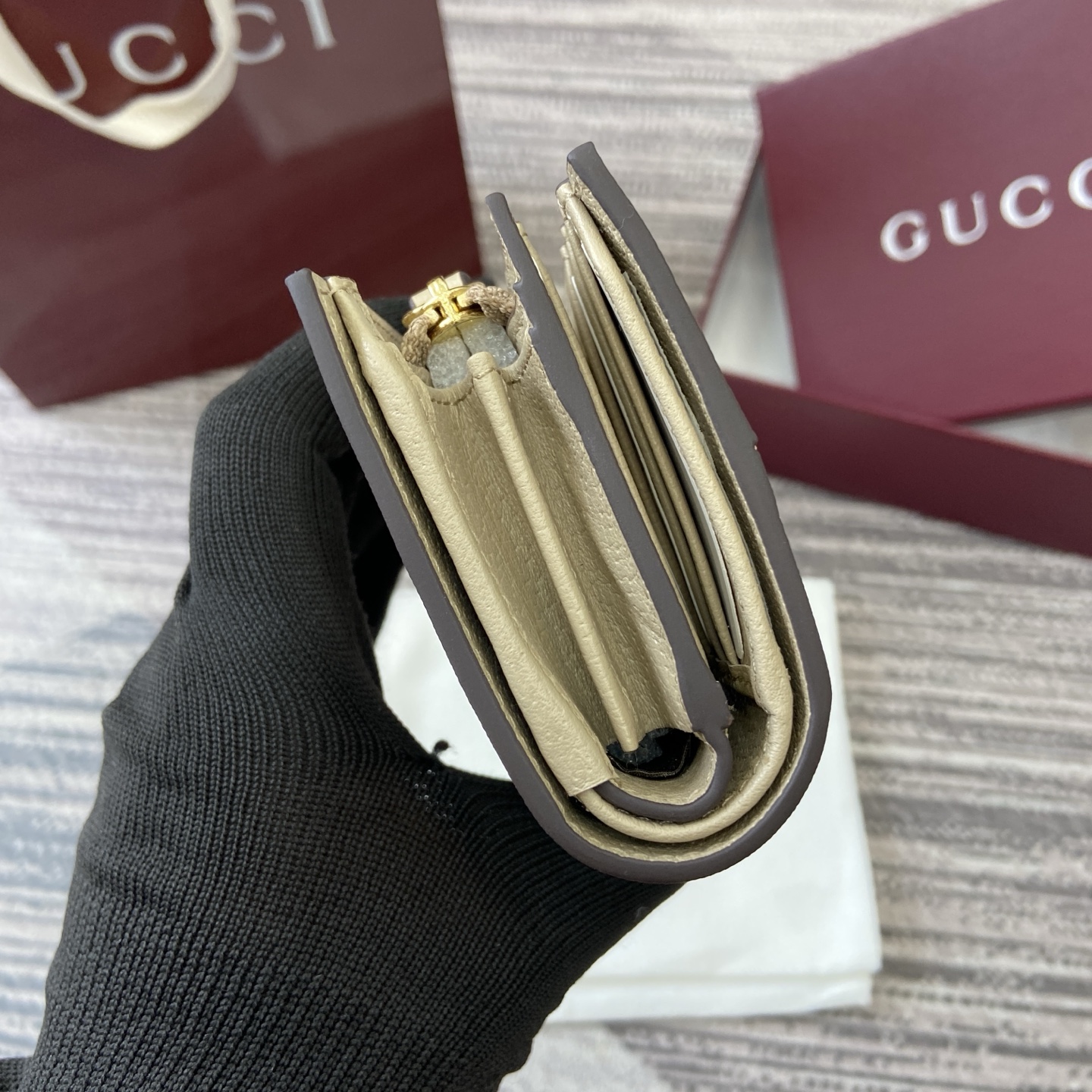 Gucci Marmont Beige and Oatmeal Supreme Canvas Card Case Wallet 4 i1757920148161 1304 0 2
