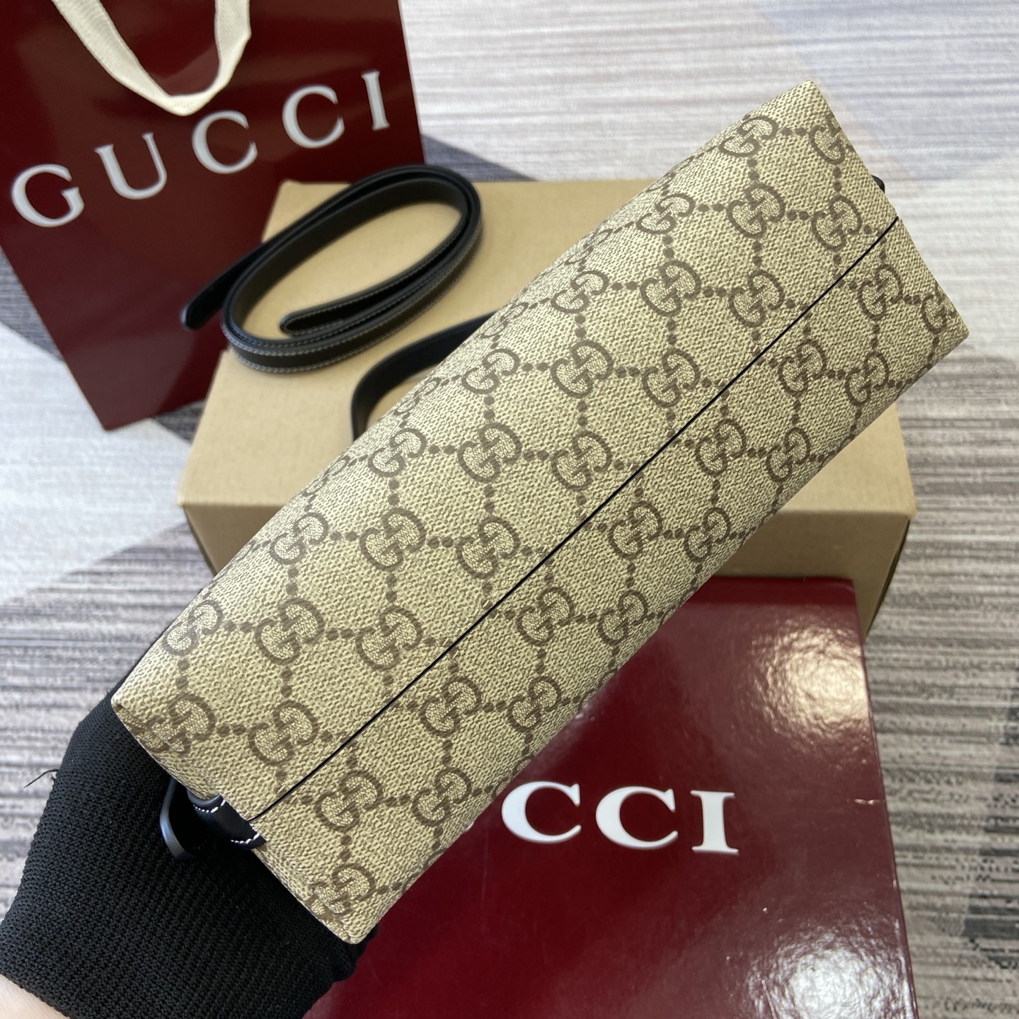 Gucci Emblem Beige & Black Shoulder Bag, GG Supreme Canvas, 22cm x 14cm x 8cm 11 i1758184598261 9343 0 9