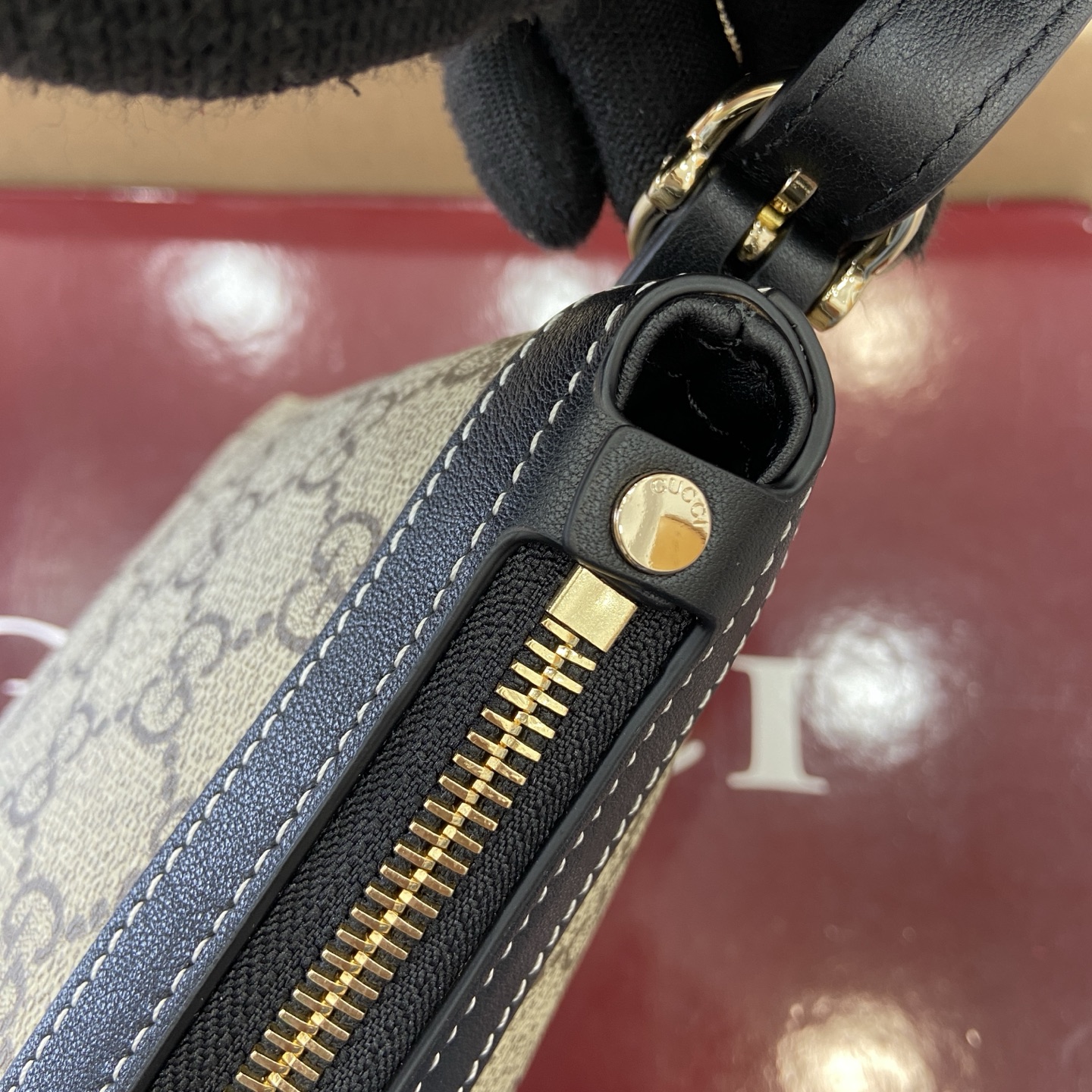 Gucci Emblem Beige & Black Shoulder Bag, GG Supreme Canvas, 22cm x 14cm x 8cm 10 i1758184604306 9845 0 8