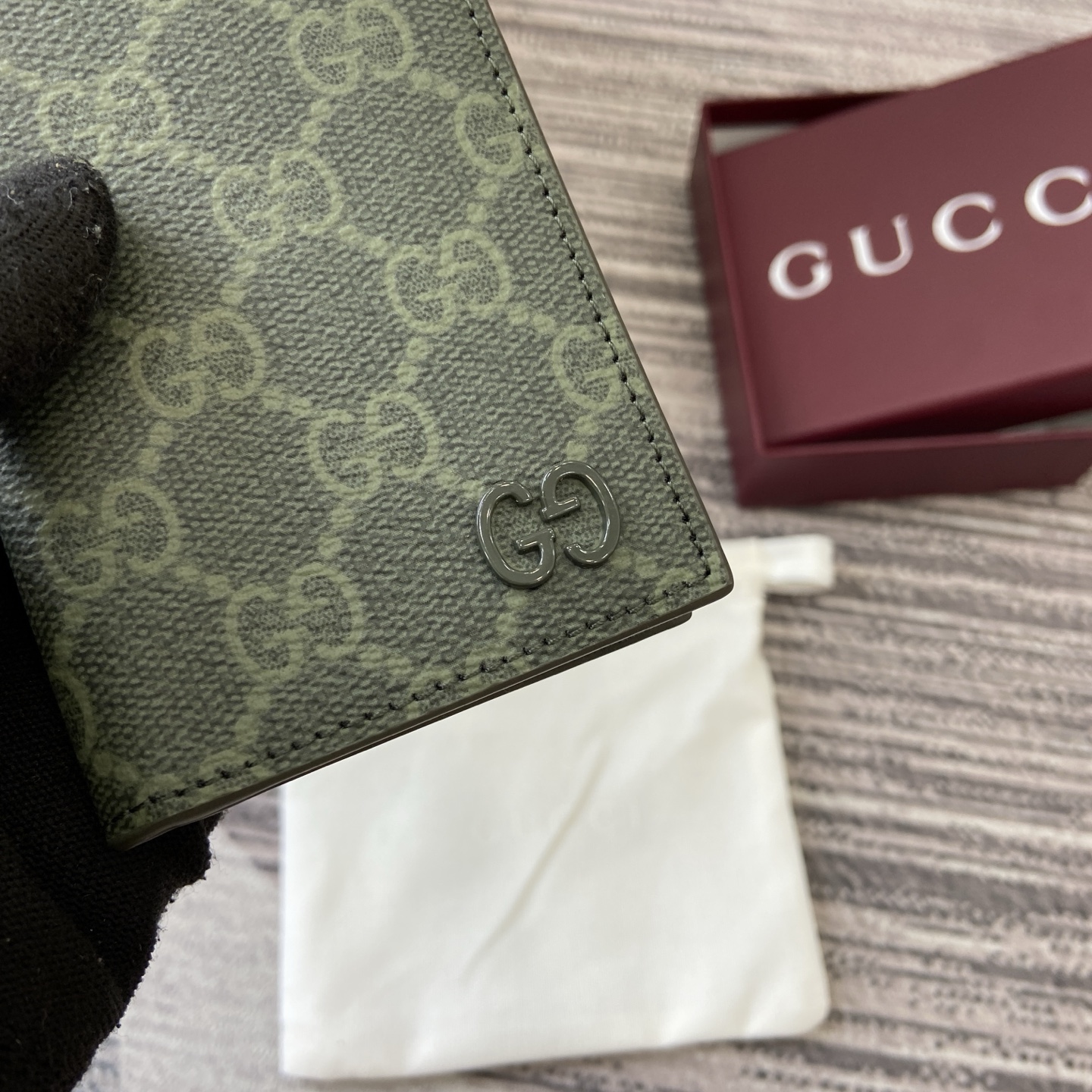 Gucci Forest Green GG Supreme Coated Fabric Card Holder Wallet 7 i1758362975292 6661 0 5