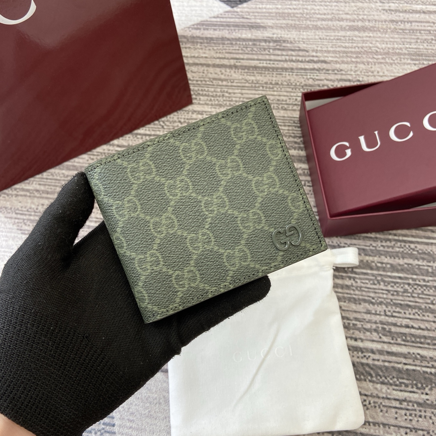 Gucci Forest Green GG Motif Bifold Wallet - 768243 1 i1758362984802 210 0 0