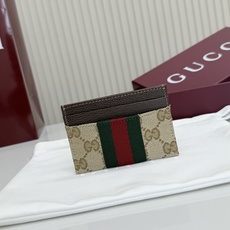 【配全套包装】‼️Generation Gucci古驰世代系列深入探索品牌的典藏元素,将不同世代的设计融 【配全套包装】‼️Generation Gucci古驰世代系列深入探索品牌的典藏元素,将不同世代的设计融