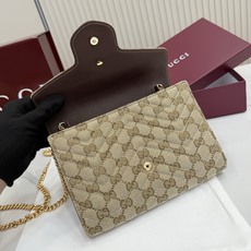【配全套包装】‼️Generation Gucci系列深入探索品牌的典藏和视觉代码,将不同世代的设计融合 【配全套包装】‼️Generation Gucci系列深入探索品牌的典藏和视觉代码,将不同世代的设计融合