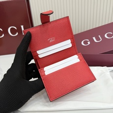 【配全套包装】‼️Generation Gucci系列深入探索品牌的档案代码,将不同世代的设计融合成一个 【配全套包装】‼️Generation Gucci系列深入探索品牌的档案代码,将不同世代的设计融合成一个