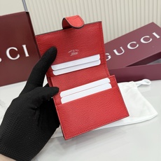 【配全套包装】‼️Generation Gucci系列深入探索品牌的档案代码,将不同世代的设计融合成一个 【配全套包装】‼️Generation Gucci系列深入探索品牌的档案代码,将不同世代的设计融合成一个
