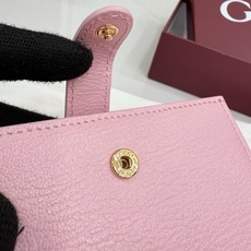【配全套包装】‼️Generation Gucci系列深入探索品牌的档案代码,将不同世代的设计融合成一个 【配全套包装】‼️Generation Gucci系列深入探索品牌的档案代码,将不同世代的设计融合成一个