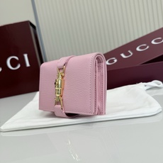 【配全套包装】‼️Generation Gucci系列深入探索品牌的档案代码,将不同世代的设计融合成一个 【配全套包装】‼️Generation Gucci系列深入探索品牌的档案代码,将不同世代的设计融合成一个