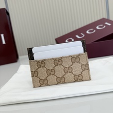 【配全套包装】‼️Generation Gucci深入探索品牌档案代码,将不同世代的设计融合成一种美学叙 【配全套包装】‼️Generation Gucci深入探索品牌档案代码,将不同世代的设计融合成一种美学叙