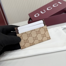 【配全套包装】‼️Generation Gucci深入探索品牌档案代码,将不同世代的设计融合成一种美学叙 【配全套包装】‼️Generation Gucci深入探索品牌档案代码,将不同世代的设计融合成一种美学叙