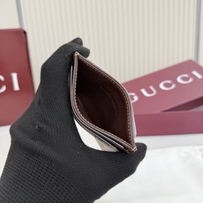 【配全套包装】‼️Generation Gucci深入探索品牌档案代码,将不同世代的设计融合成一种美学叙 【配全套包装】‼️Generation Gucci深入探索品牌档案代码,将不同世代的设计融合成一种美学叙