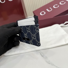 【配全套包装】‼️Generation Gucci古驰世代系列深入探索品牌的典藏元素,将不同世代的设计融 【配全套包装】‼️Generation Gucci古驰世代系列深入探索品牌的典藏元素,将不同世代的设计融