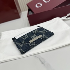 【配全套包装】‼️Generation Gucci古驰世代系列深入探索品牌的典藏元素,将不同世代的设计融 【配全套包装】‼️Generation Gucci古驰世代系列深入探索品牌的典藏元素,将不同世代的设计融