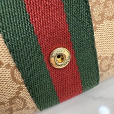 【配全套包装】‼️Generation Gucci古驰世代系列深入探索品牌的典藏元素,将不同世代的设计融 【配全套包装】‼️Generation Gucci古驰世代系列深入探索品牌的典藏元素,将不同世代的设计融